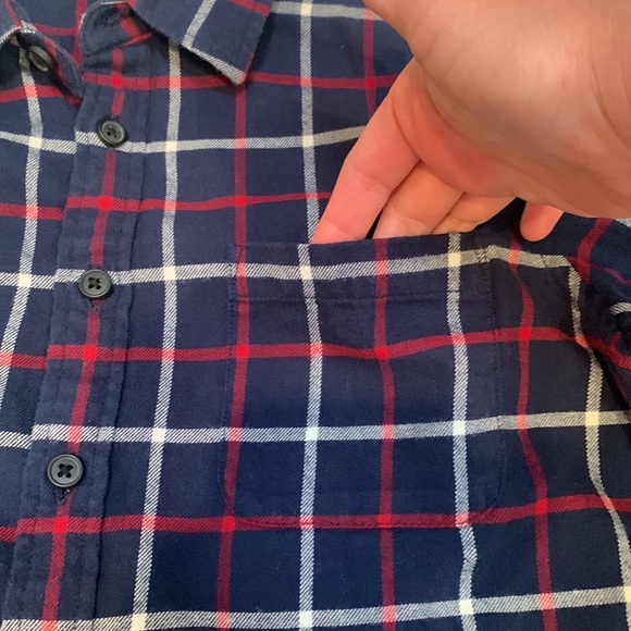 BOGO Uniqlo kids button down shirt Youth 10-11 - Picture 3 of 4
